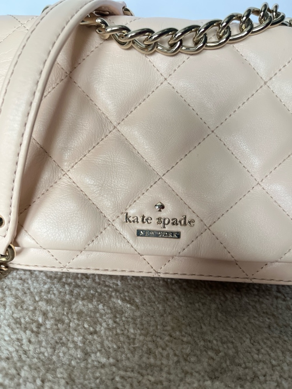 Kate Spade Emerson Place Mini Vivenna Quilted Leather Bag in Mousse Frosting - Picture 2 of 10